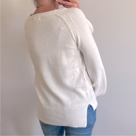 White Long Sleeve Sweater - Picture 6 of 9